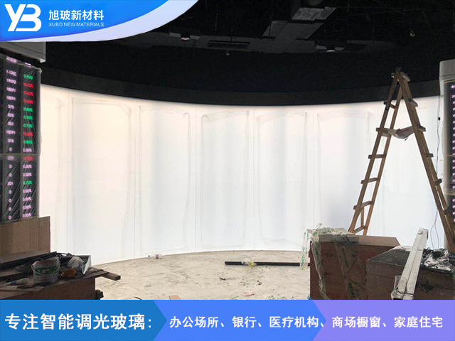 窗户自贴膜调光玻璃