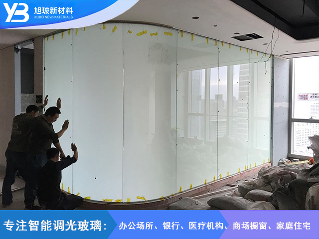 金融中心弯钢调光玻璃项目