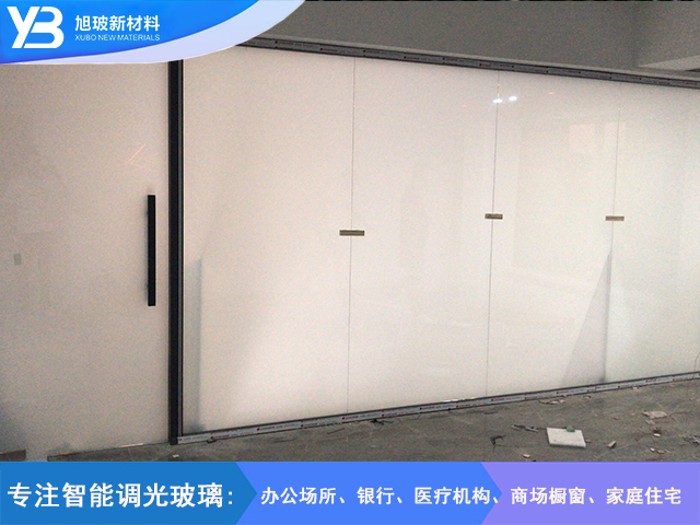广场中空调光玻璃隔断